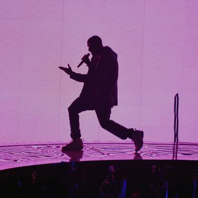 Drake Was In Las Vegas & Told Fans His New Album Is On The Way