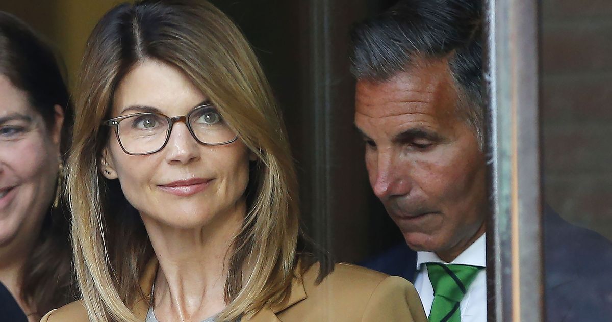 Lori Loughlin spotted for the first time since jail