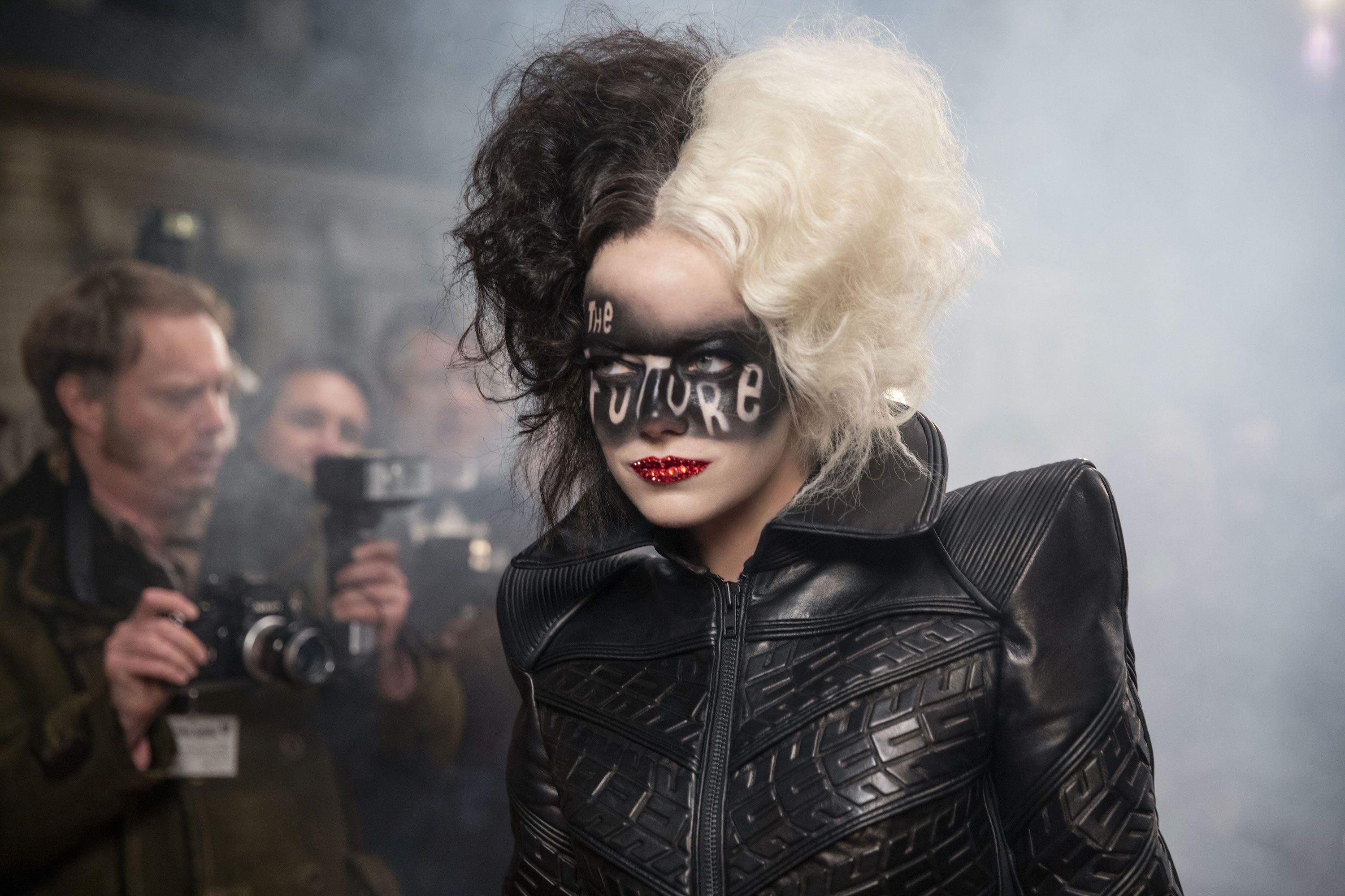 Cruella's Costume Designer Reveals The Film's Most Iconic Looks