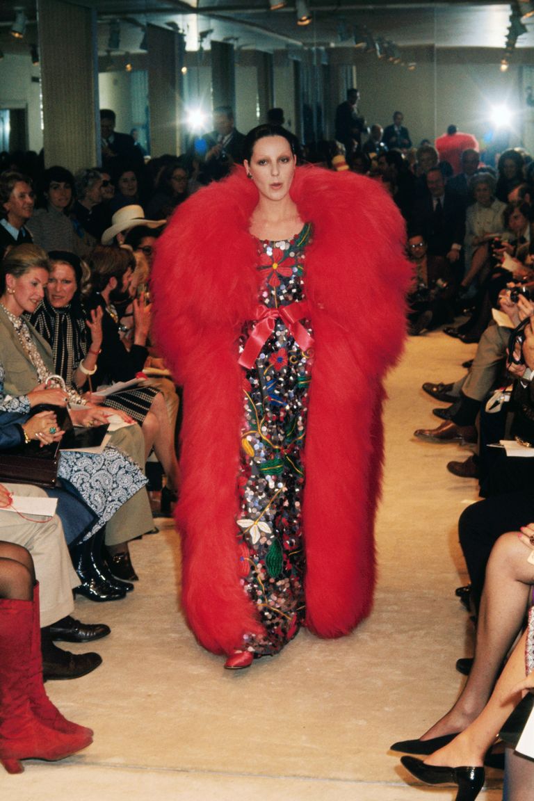 A Look Back at Oscar de la Renta’s Greatest Runway Hits