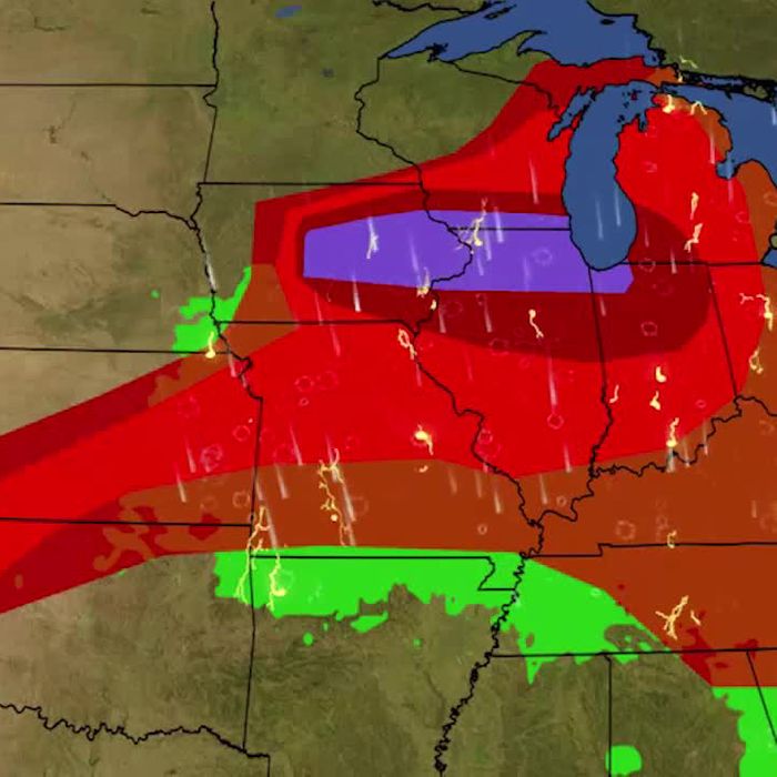 Destructive Derecho Tears Through Midwest Toward Chicago