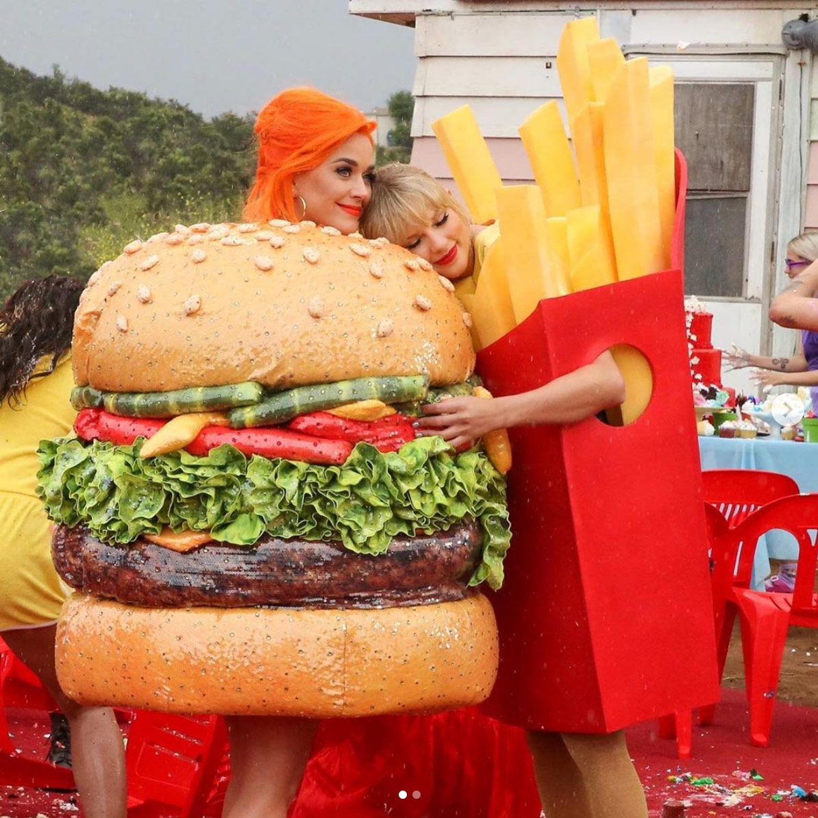 katy perry hamburger