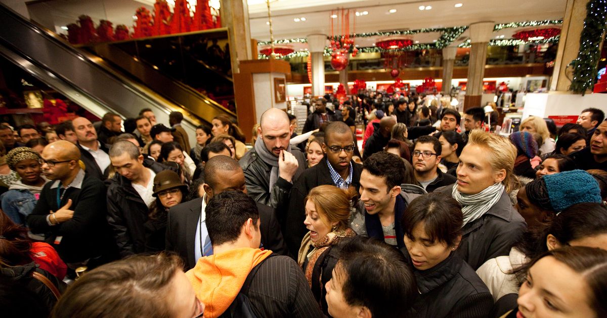 Why Black Friday Is a Behavioral Economist’s Nightmare - What Time Close Lakewood Mall On Black Friday