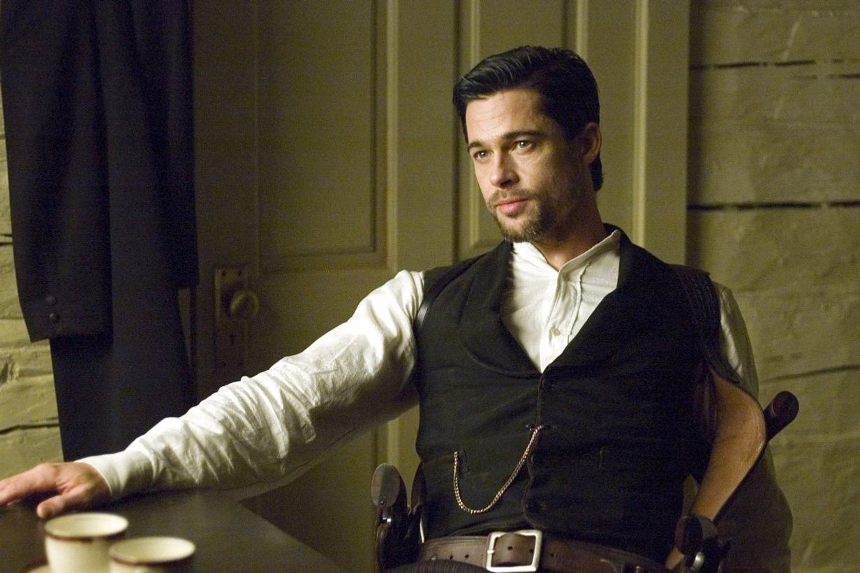 Brad Pitt's 12 Best Movie Haircuts, image size:1232x821