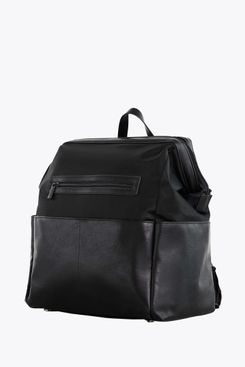 Béis The Backpack Diaper Bag in Black