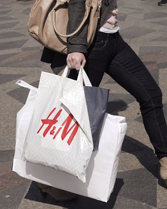 H&M to Launch Online Shopping for the U.S. in Mid-2013, Not This Year ...