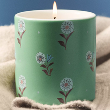 Anthropologie Spring Cottage Fresh Candle - Golden Petals & Cashmere