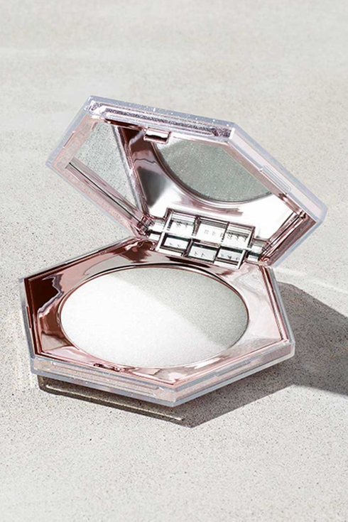 Fenty Beauty Diamond Bomb All-Over Diamond Veil Highlighter