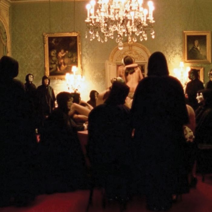 How To Shutting Porn Movie - Oral History: The 'Eyes Wide Shut' Orgy Scene