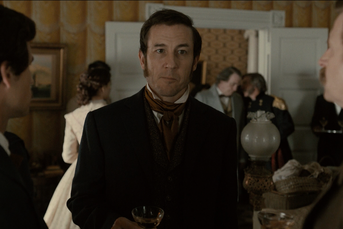 ‘manhunt’ Knows What To Do With Tobias Menzies’s Face