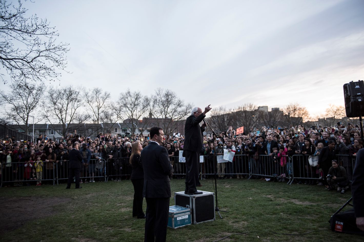 In The South Bronx Bernie Sanders Gives Clinton Cause For Concern 