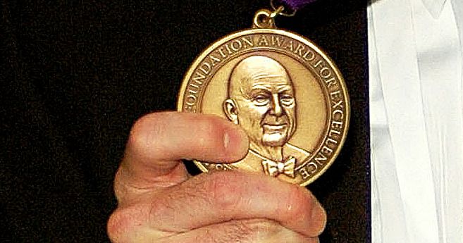 https://pyxis.nymag.com/v1/imgs/670/a05/9ebdf28f0d31ef8fbc5ffd82eafba0c9ca-14-james-beard-medal.2x.rsocial.w600.jpg