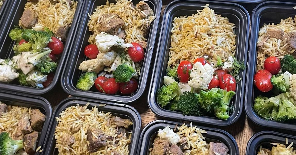 Who Is Feeding NYC's Migrants? - Vimarsana News
