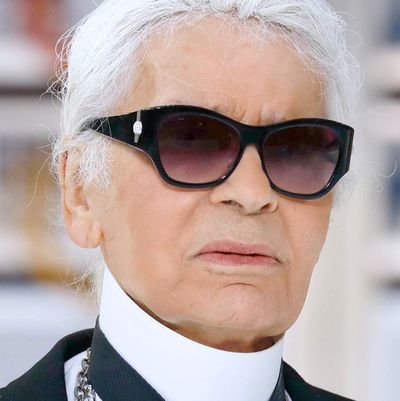Karl Lagerfeld Reveals What It's Like to Photograph Kendall, Kim