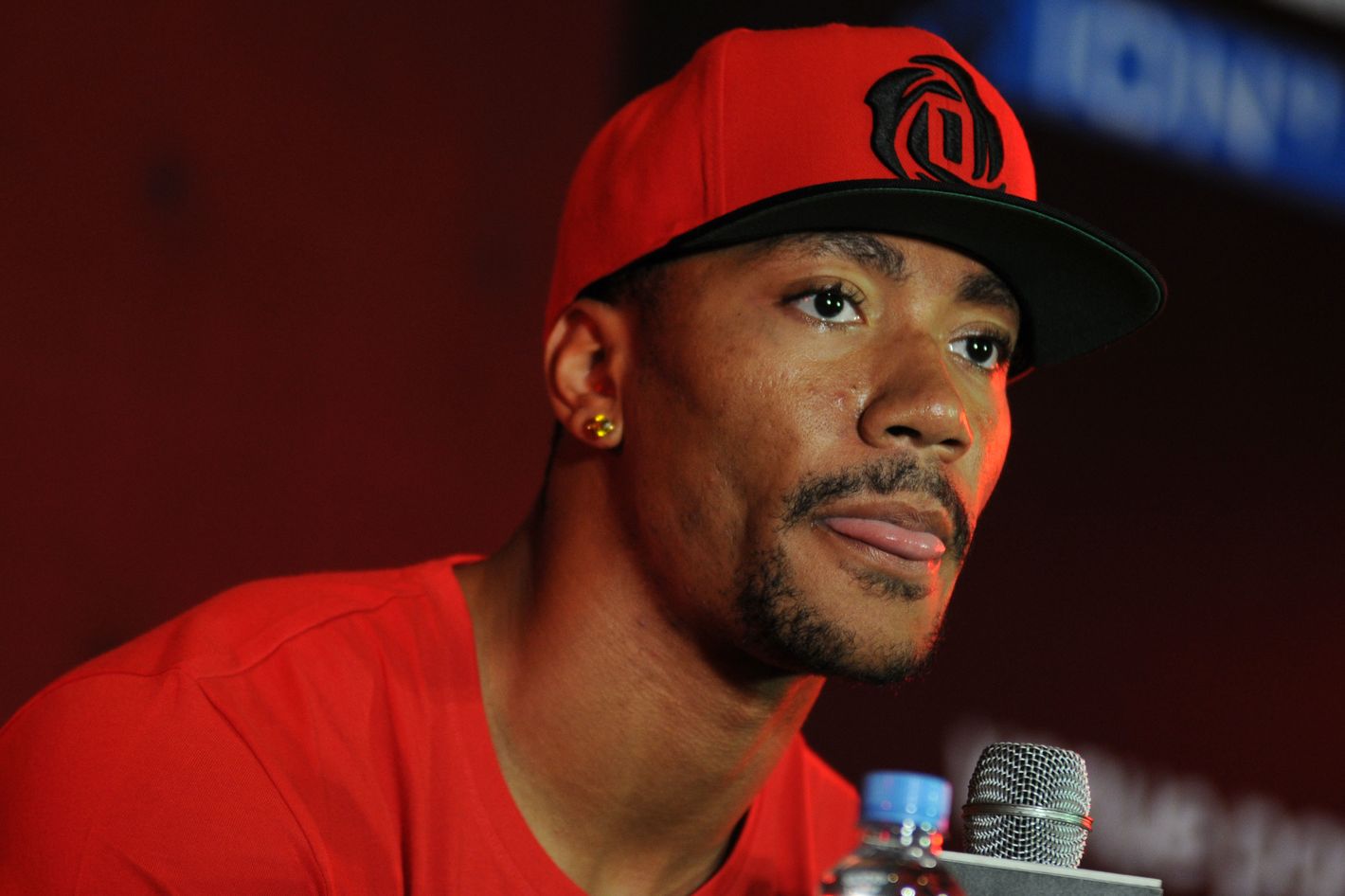 Derrick Rose NBA Teaches Players to Get Rid of Used Condoms picture