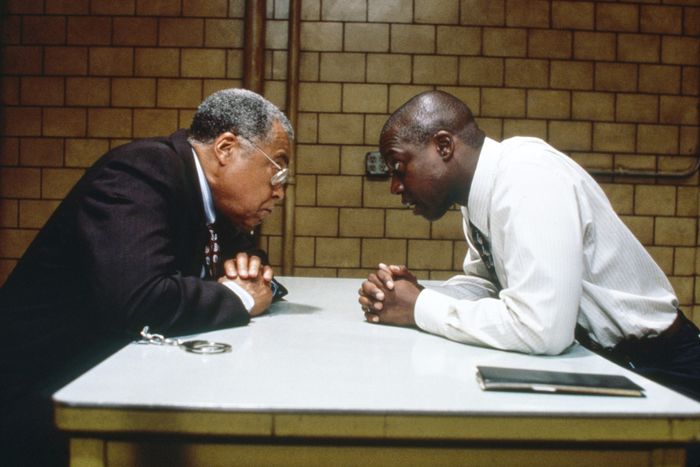 Braugher as Frank Pembleton, with guest star James Earl Jones, in Homicide: Life on the Street.