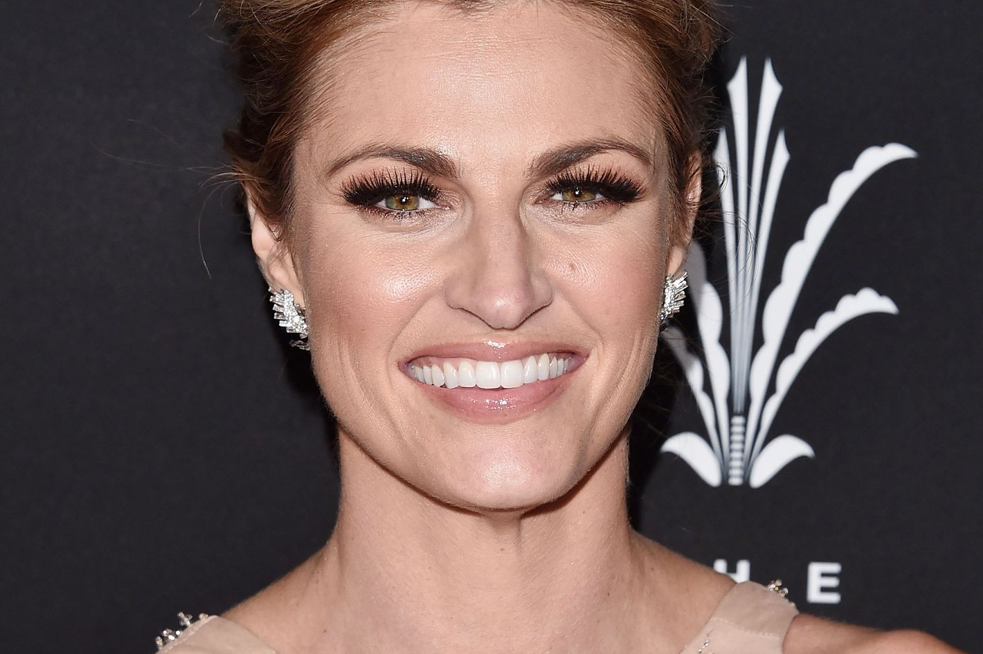 Erin Andrews Opens Up About Battle Against Cervical Cancer photo pic