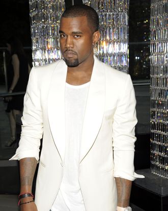 Kanye, apparently 24 pounds slimmer than he claims to be now.