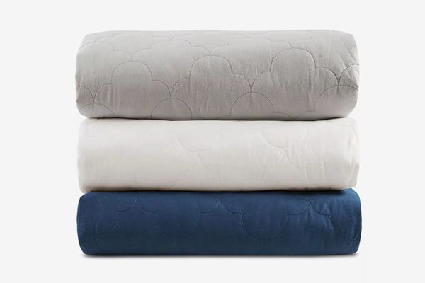 Beautyrest Deluxe Quilted Cotton 12 lb. Weighted Blanket