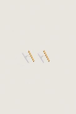 Kinn Micro Bar Stud Earrings (Pair)