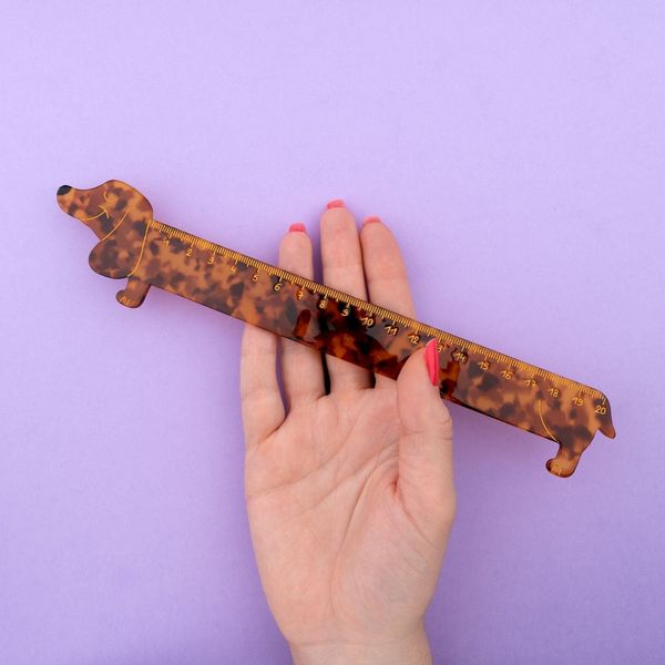 Coucou Suzette Dachsund Ruler