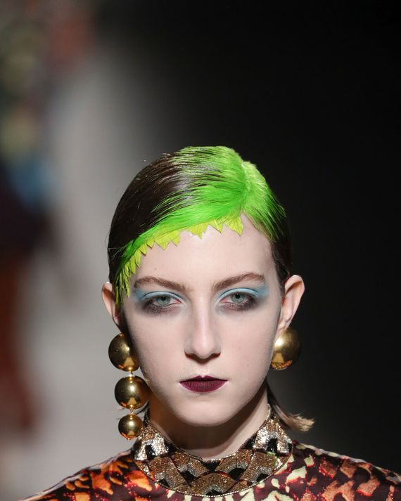 Dries Van Noten Fall 2020 Beauty: Billie Eilish–Green Roots