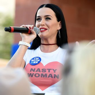 Katy Perry Campaigns For Hillary Clinton And Promotes Early Voting In Nevada