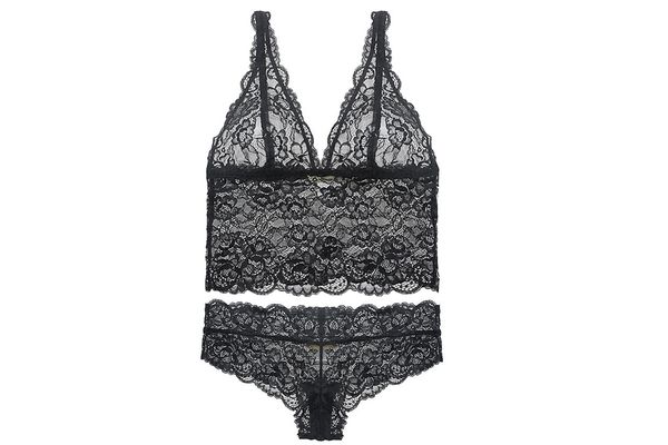 A Flirty, Inexpensive Lingerie Set From Fleur't