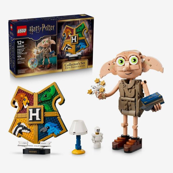 LEGO Harry Potter Hogwarts Crest and Dobby Collector’s Set