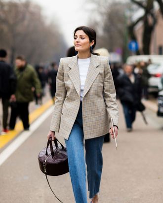 black oversized boyfriend blazer, J. Crew graphic tee, black