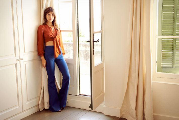 Jeanne Damas's 7 Easy Pieces  Jeanne damas, 70s fashion outfits, Jeanne  damas style