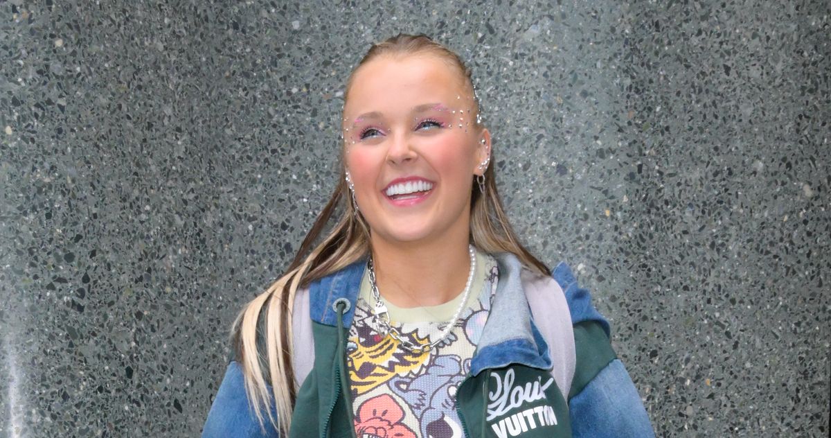 JoJo Siwa and Chris Hughes