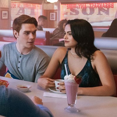 Riverdale's Archie Andrews, Betty Cooper's Relationship Timeline