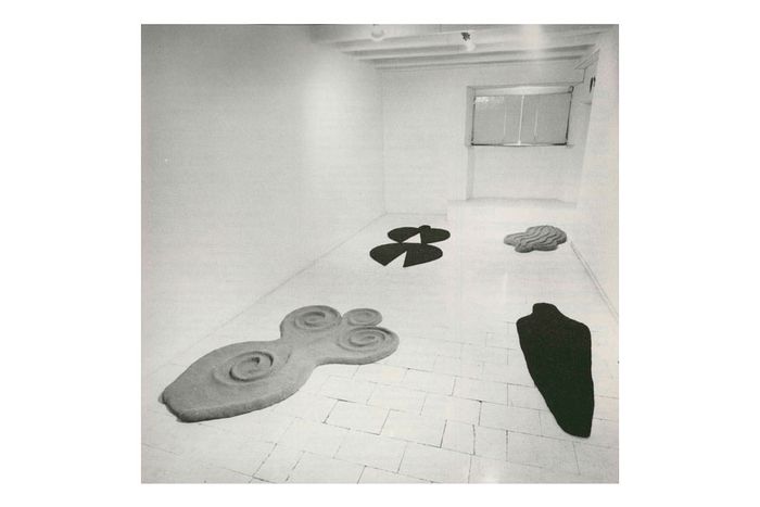 Installation works by Mendieta in Rome, 1984.