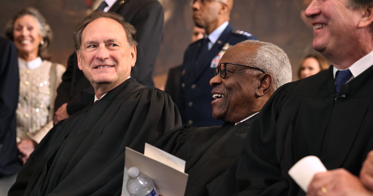 Trump Is Nudging Alito and Thomas Toward Retirement