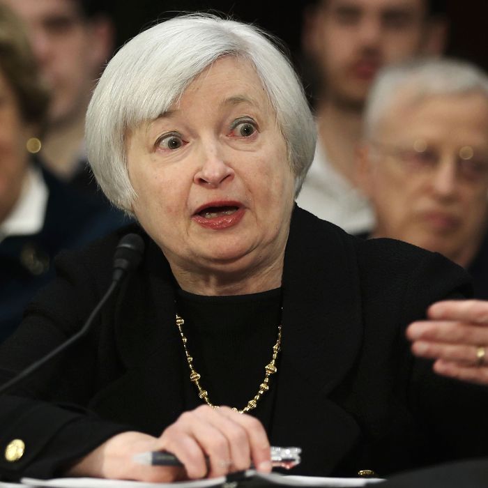 Pathetic Fed Chair Nominee Janet Yellen Wears Her Outfits More Than Once