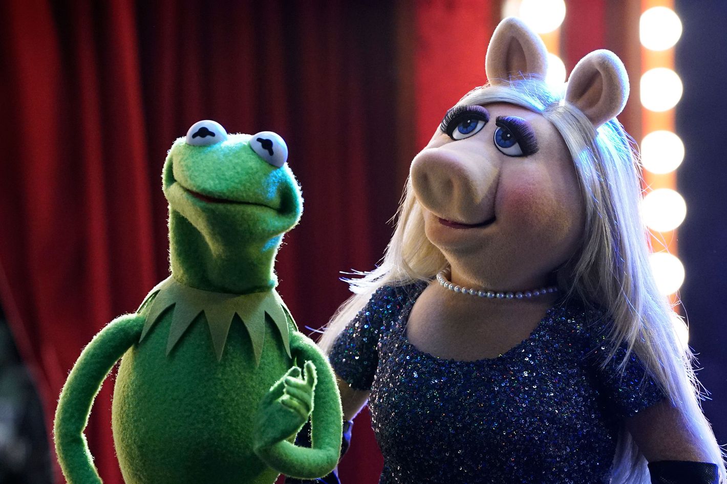 Miss Piggy Photo: Miss Piggy  Miss piggy, Miss piggy muppets, Kermit and  miss piggy