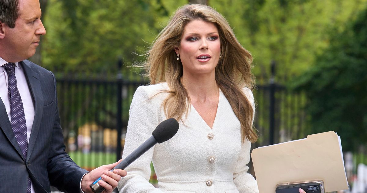 18 mins ago politics politics Lindsey Halligan Gets Sunk By Nia Prater A judge ruled that Lindsey Halligan’s U.S. attorney appointment was “invalid” and her indictments of Comey and James “unlawful.”