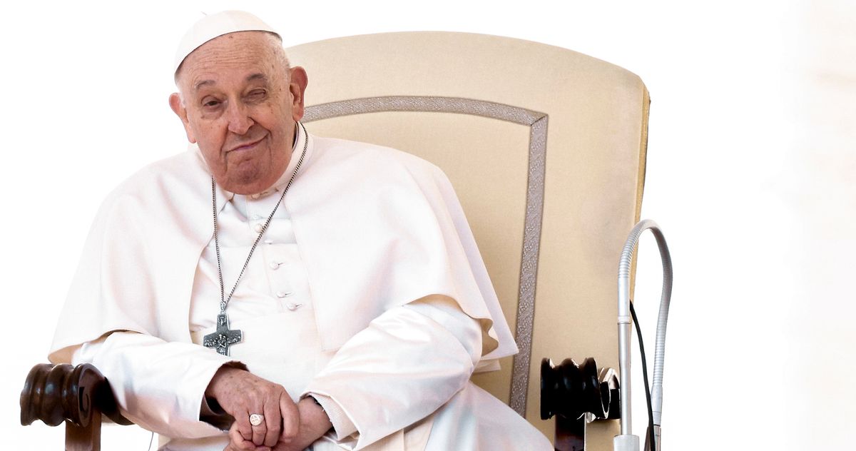 Here’s How 11 Comedians Acted at the Pope’s House