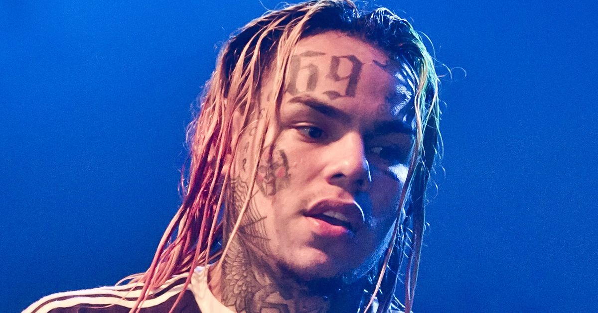 Rapper 6ix9ine Reportedly Kidnapped and Beaten in Robbery