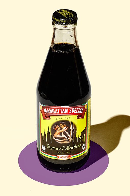 那时候，他们还不被称为潮人，但自1895年以来，布鲁克林人就一直在喝这种富含咖啡因、甘蔗糖、威廉斯堡制造的火箭燃料。卡普托美食店(Caputo’s Fine Foods)，法院街460号，第三街，卡罗尔花园;718-855-8852;一瓶10盎司的1.75美元。