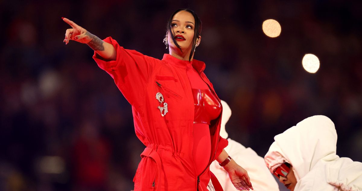 Rihanna Super Bowl Halftime Show Announces Pregnancy