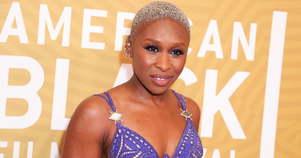 所以沒有人告訴我們辛西婭·埃里沃（Cynthia Erivo）唱歌朋友們主題曲真是太好了