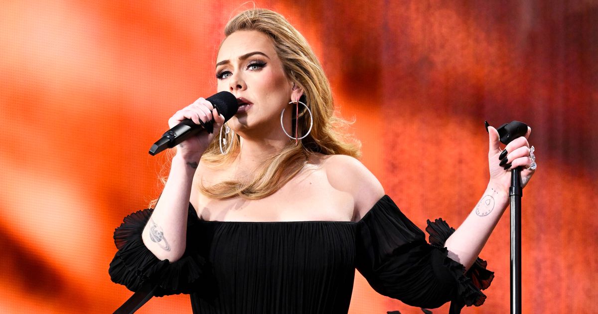 DOES TEAM ADELE HAVE A NEW CREW IN LAS VEGAS?