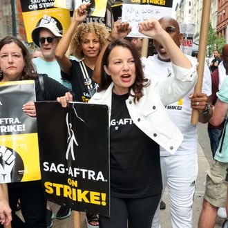 The SAG-AFTRA actors' strike is over - Vox