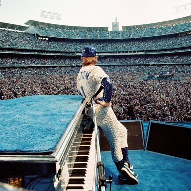 Relive Elton John’s 1975 Dodger Stadium Concert - Slideshow - Vulture