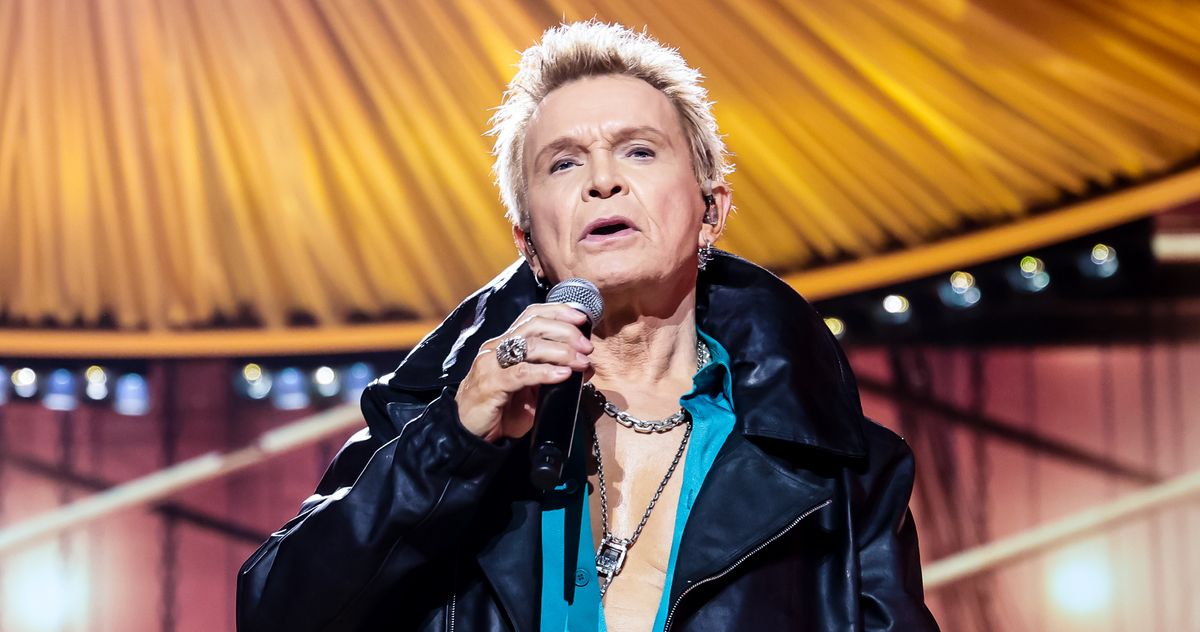 Billy Idol's Advice to Quit Heroin? Smoke Crack.