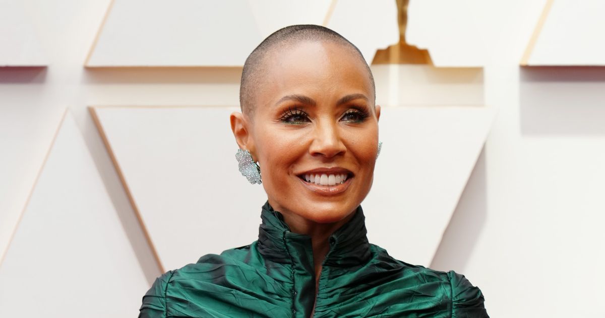 Jada Pinkett Smith Stuns on the 2022 Oscars Red Carpet