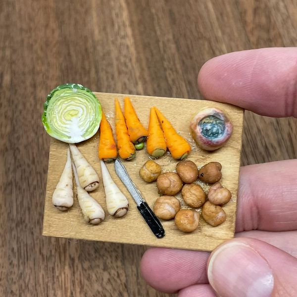 Tiny Doll House NYC Miniature Miniature Handmade Mixed Vegetable Prep Board, 1/12 Scale