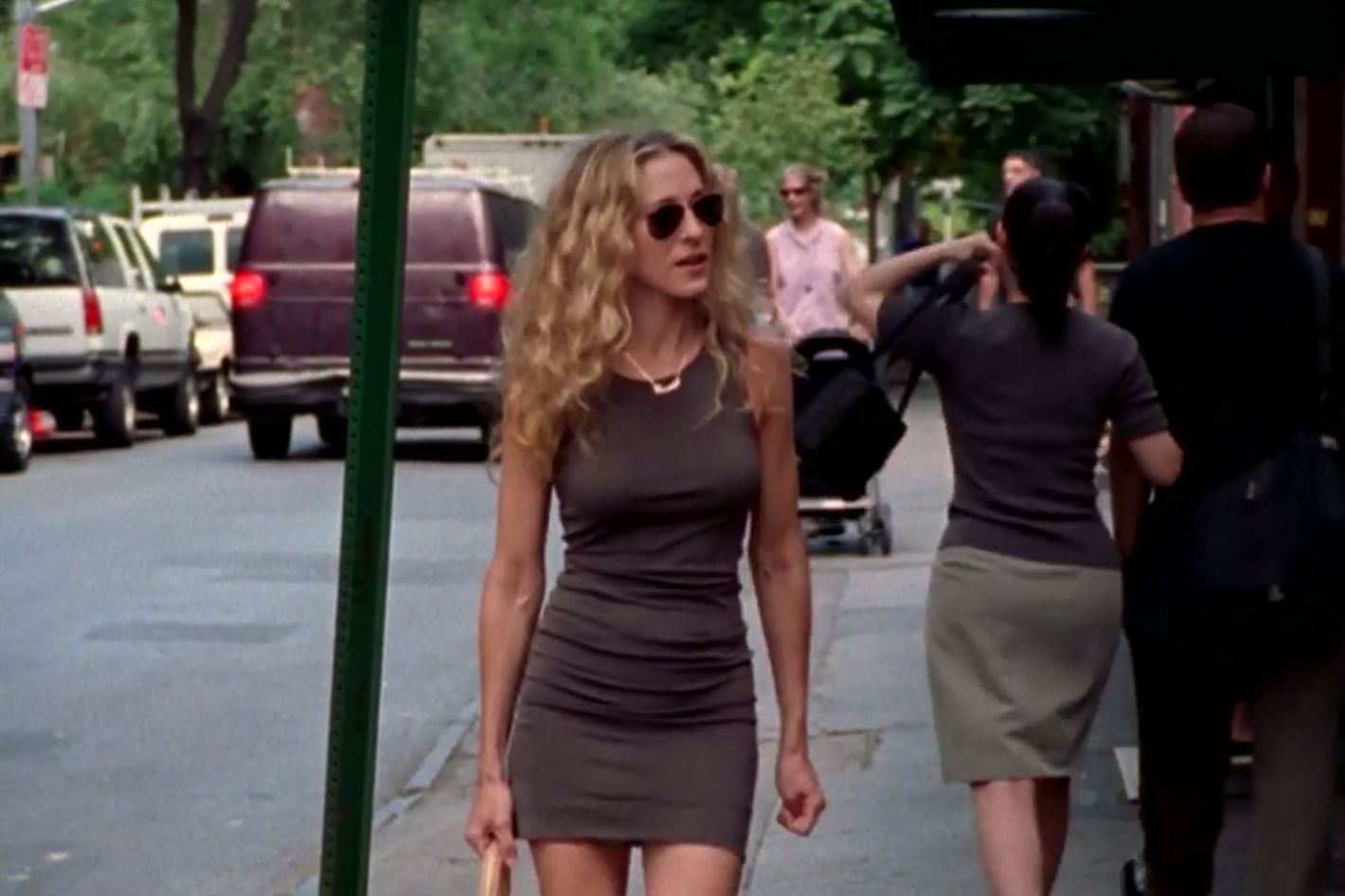carrie bradshaw gucci fanny pack